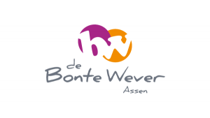 Logo De Bonte Wever 16:9 op witte achtergrond - Assen, provincie Drenthe